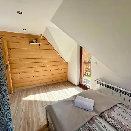 Lesny Zakatek Łapsze Niżne